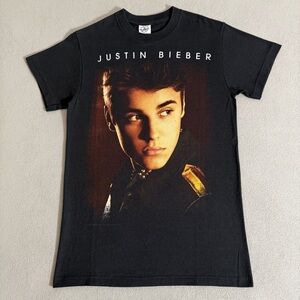 Vintage Y2K Justin Bieber Believe Tour T-shirt Size Small Pop Music Streetwear